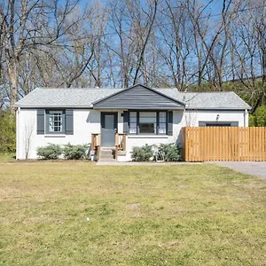 The Titan - Pet-friendly Holiday home